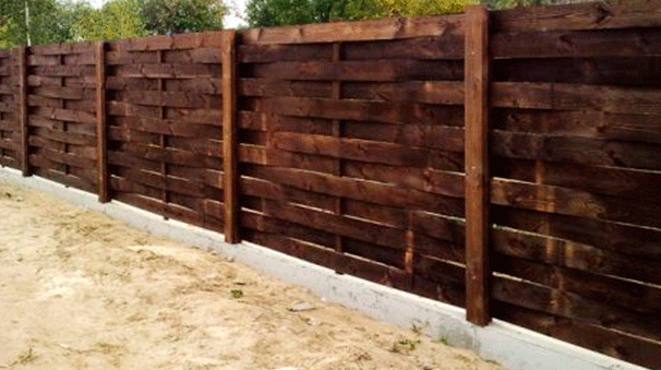 Забор из реек: лучший вариант ограждения из дерева, металла и пластика