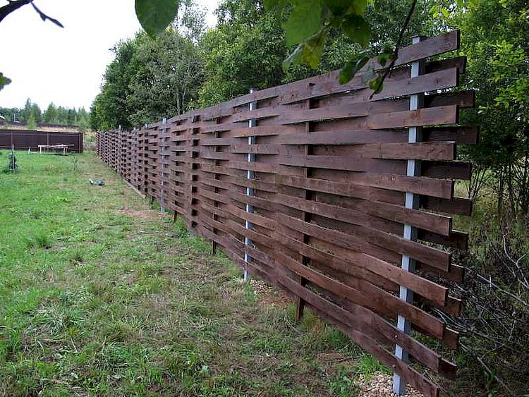 Забор из дерева Плетенка – купить плетеный забор из доски в магазине Забор и Ворота.